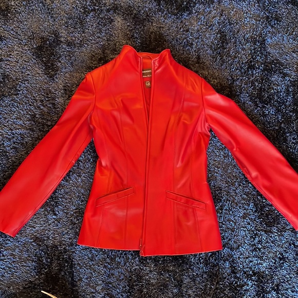 Danier Italian Leather Lamb’s skin jacket - Picture 6 of 10